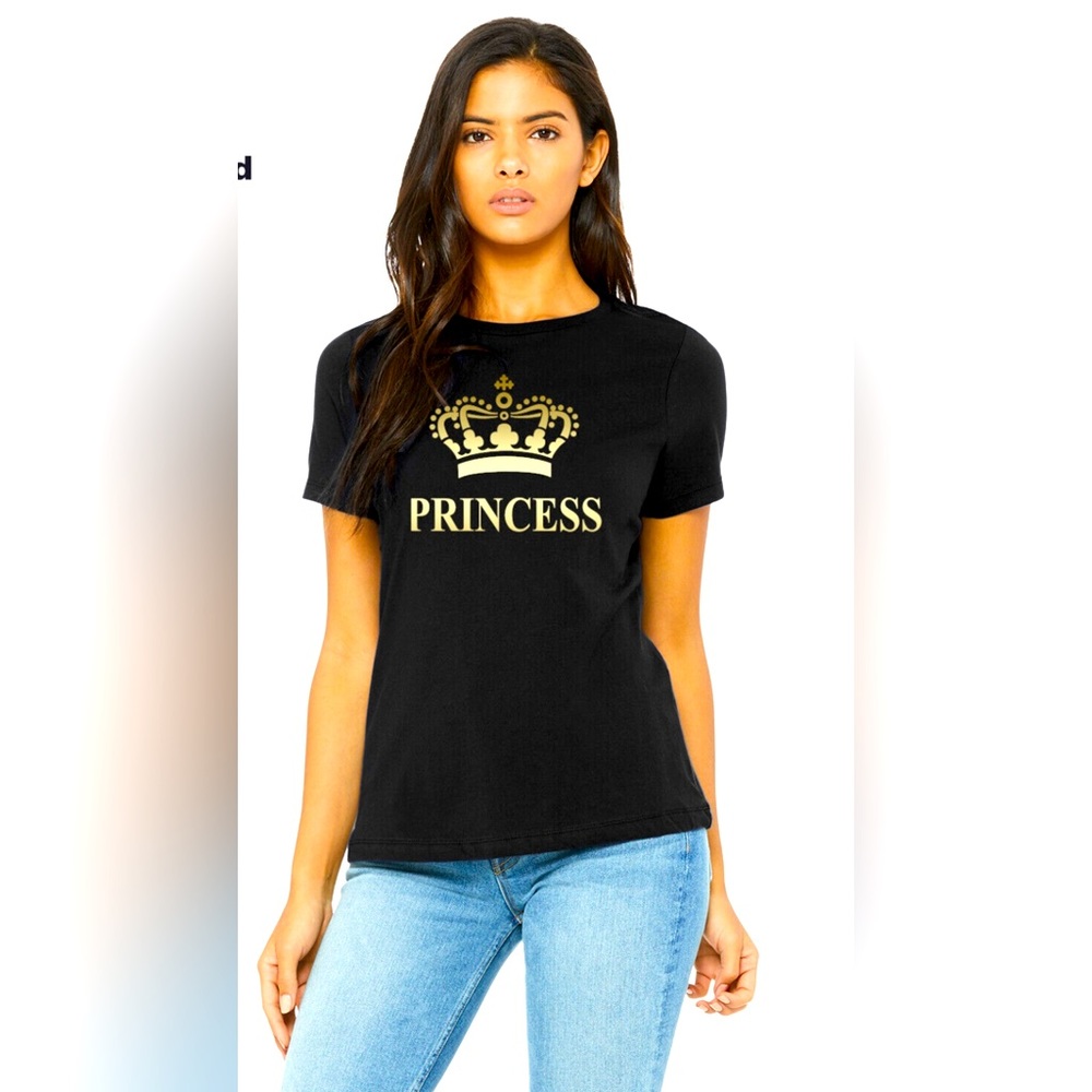 PRINCESS AND QUEEN T SHIRTS IN SIZE MEDIUM AND EXTRA LARGE IN BLACK AND GOLD
